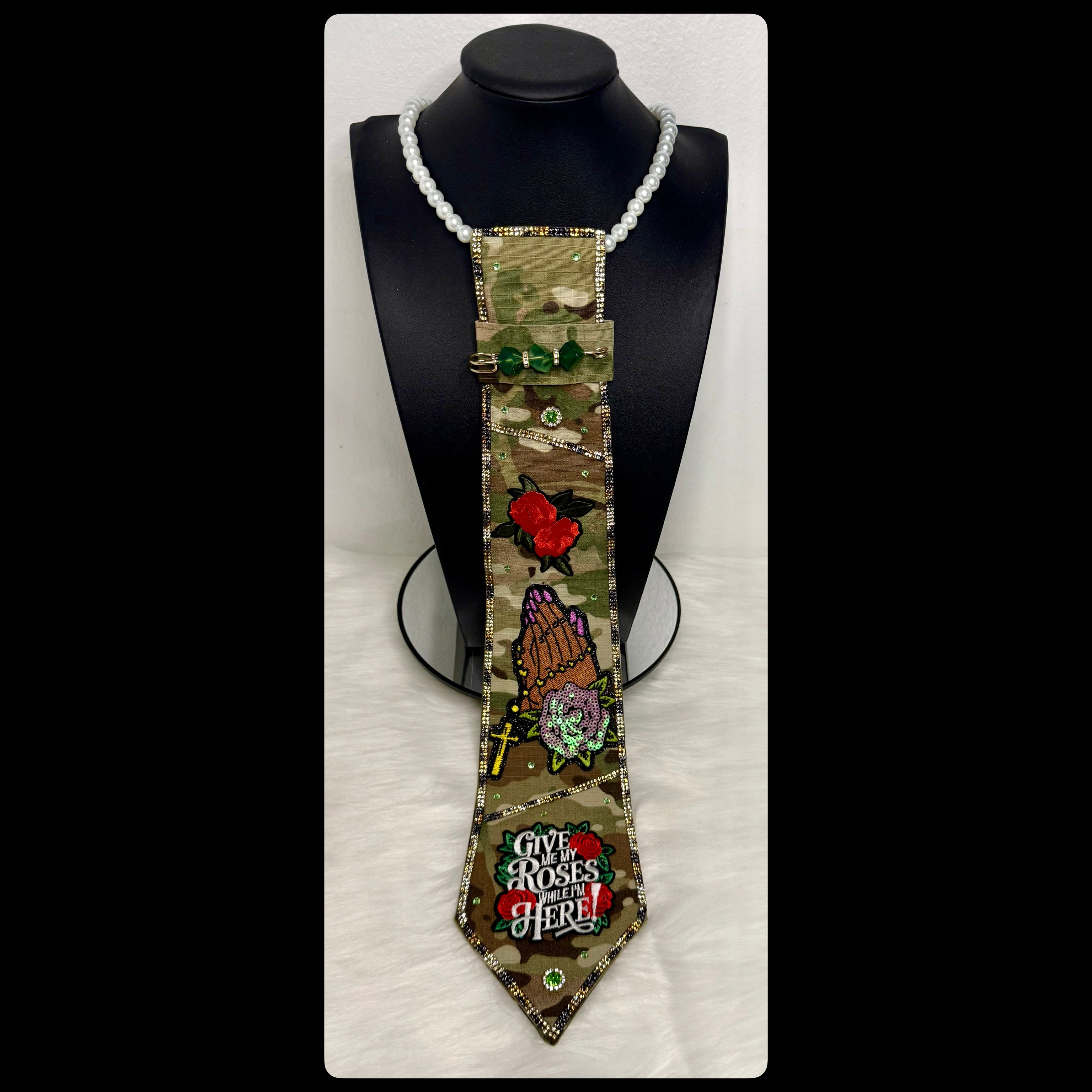 🌹Camo Roses Tie🌹